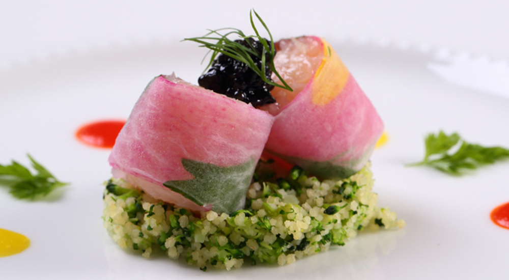 <small>総料理長おすすめメニュー</small><br>洋食コース料理<br>WESTERN COURSES
